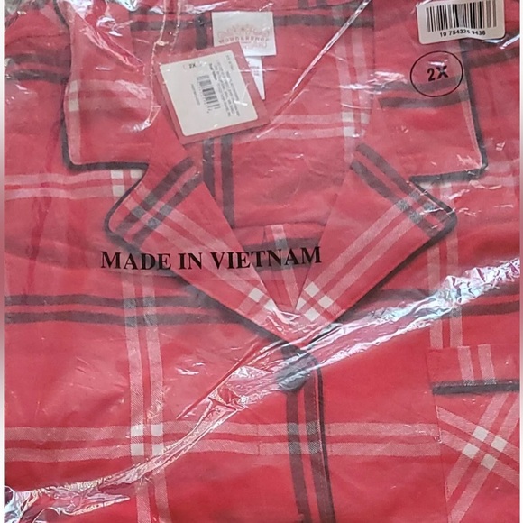 Men's Red Plaid Lightweight Flannel Matching Family
Pajama Set - Wondershop NEW - Picture 4 of 16